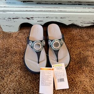 CROCS Navy Blue and Gray Sandals with Jewel Details. Size 7. NWT.